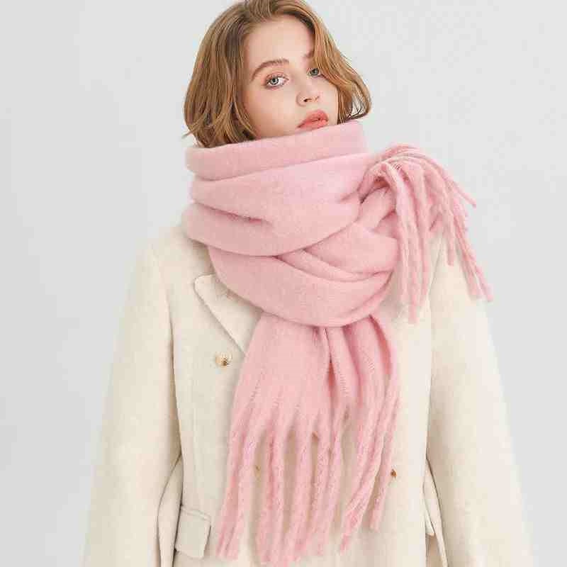 Flowy Scarf – Elegance and Warmth for Winter