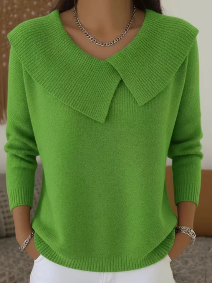 Lucy | Warm Knit with Soft Collar