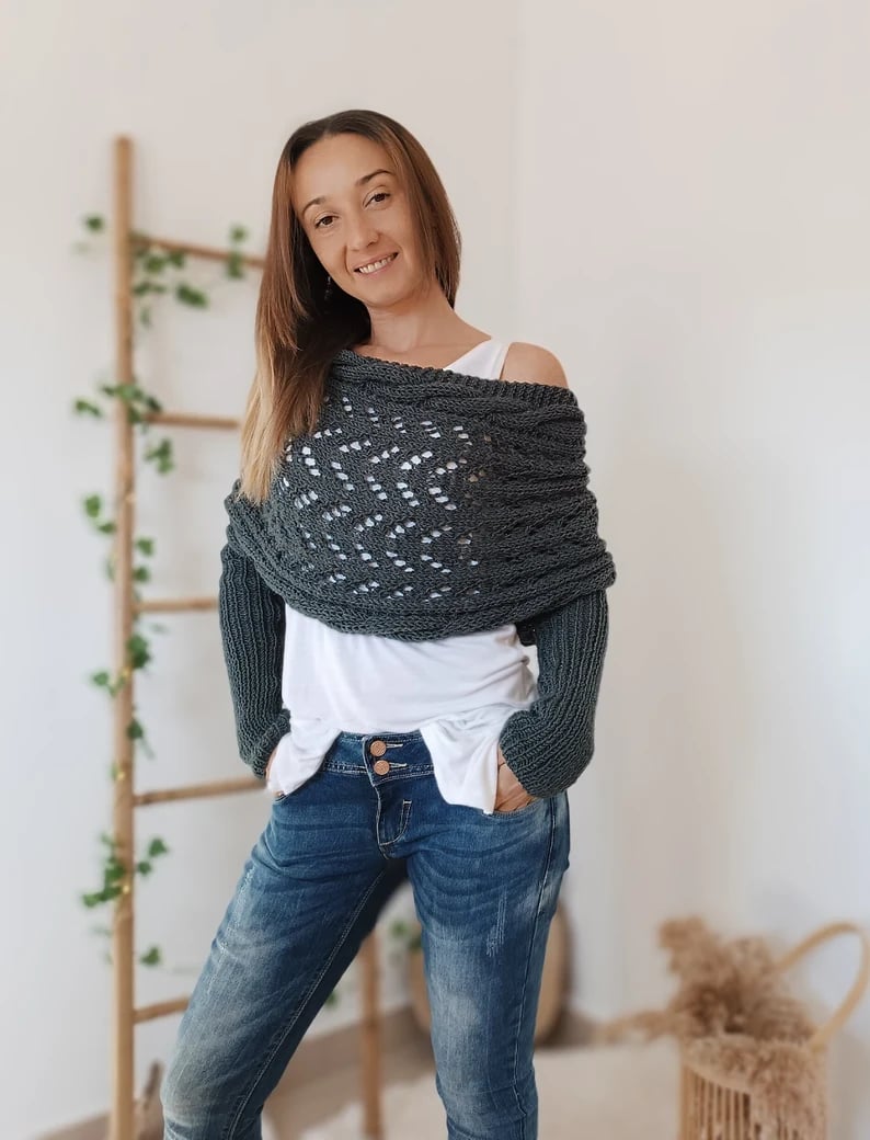 Nomine Snuggly Knitted Scarf with Sleeves