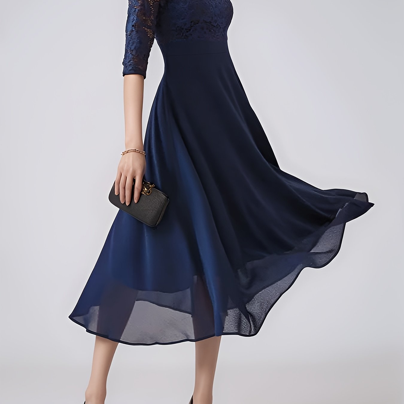 CLAARA | SLEEK EVENING GOWN