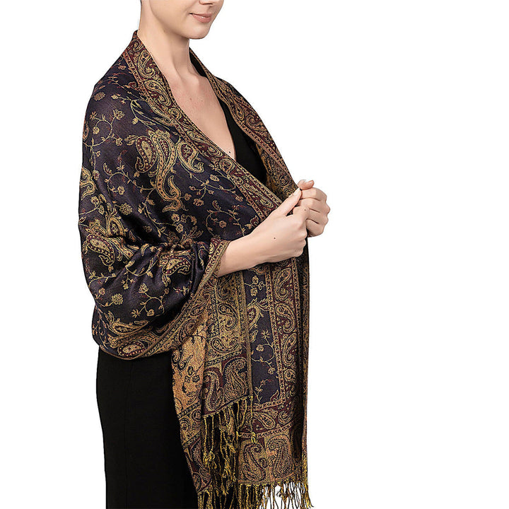 Majesty Shawl – Elegance & Tradition