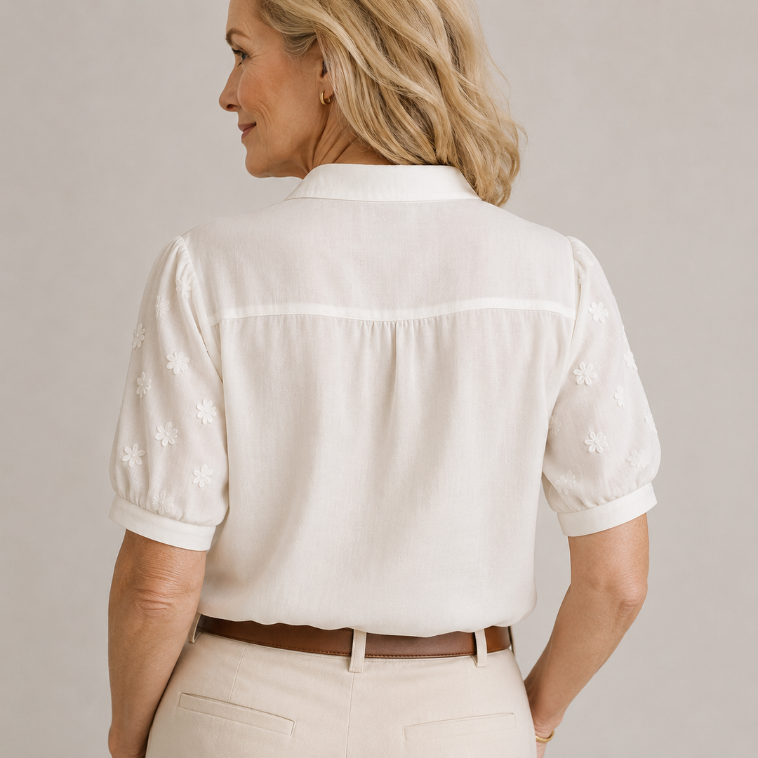 Élise | Trendy White Blouse