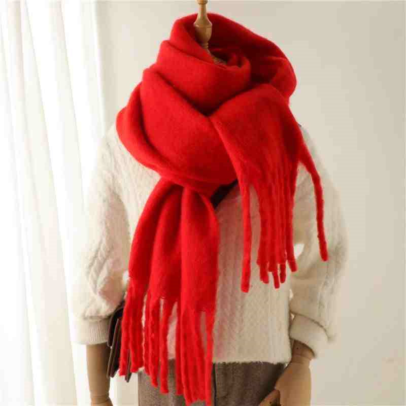 Flowy Scarf – Elegance and Warmth for Winter